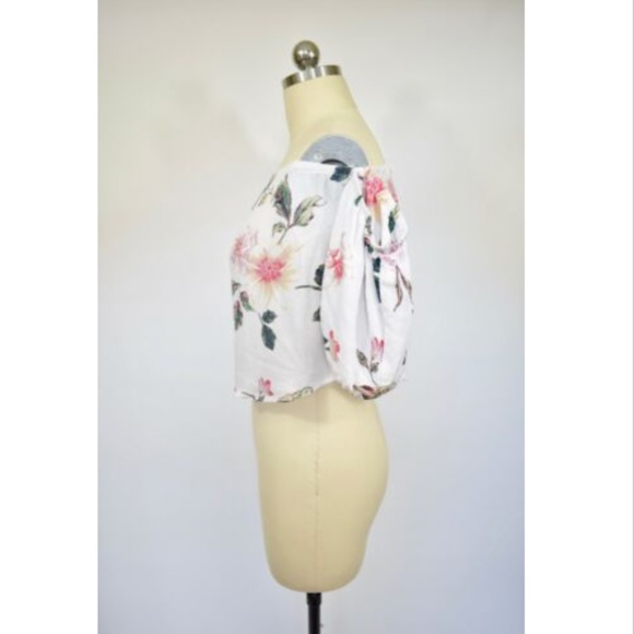 Kimchi Blue UO White Floral Off Shoulder Blouse XS - Picture 4 of 5